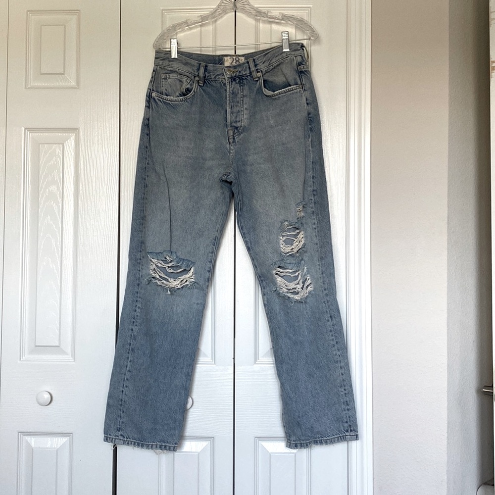 Free People Button fly Distressed Jeans straight or Cuffed 28